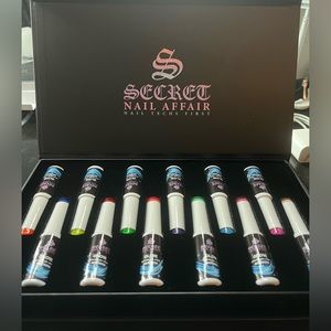 Nail Gel Liners — Glow in the Dark